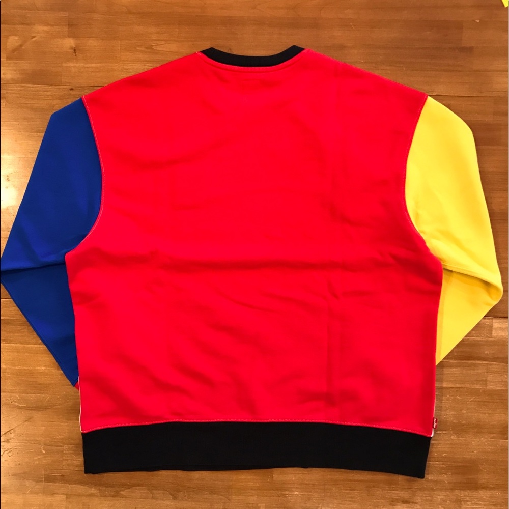 LEVI”S x LEGO 2020 Limited Edition Customizable Crewneck - Picture 5 of 9